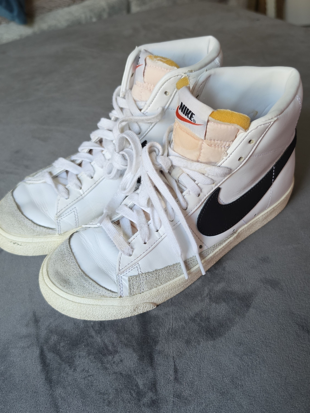Nike Blazer Mid '77 Vintage size 7.5 unisex